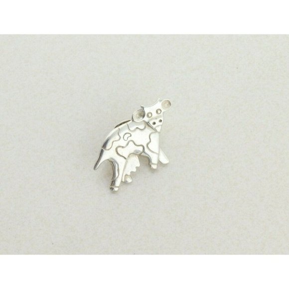 Sterling Silver Cow Pin Brooch or Tie Tack - Picture 4 of 6